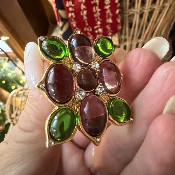 Catwalk Jon Gorgeous Large Cabochan Glass Ring - Picture 5 of 10